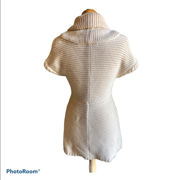 Alice and Olivia chunky knit cream sweater - Picture 3 of 4